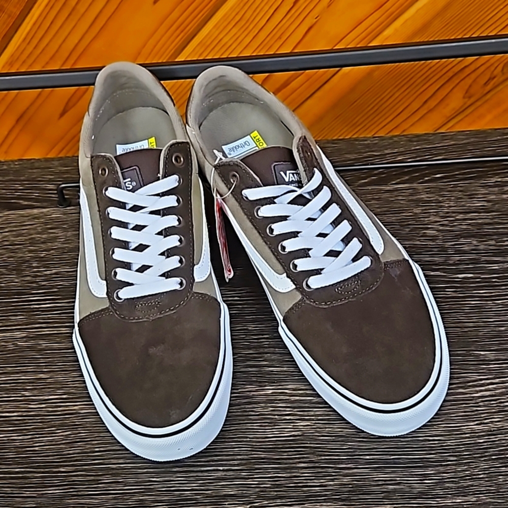 NEW Mens VANS Ward Deluxe - Retro Suede Brown/ White - Multi Sizes